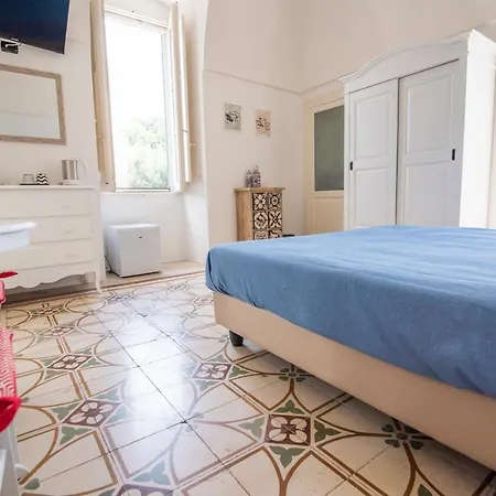 Frühstückspension Enea 4*